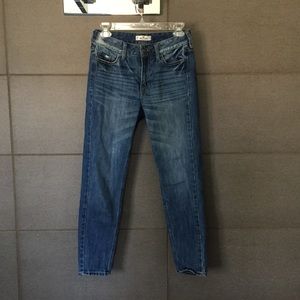 Hollister Boyfriend Fit Jeans - 00 (fit 24/25)